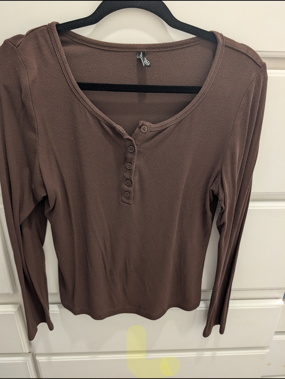 Women’s Long-Sleeve Henley Top - Brown